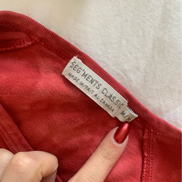 Seg’ments Classic red bedazzled top - Picture 5 of 5